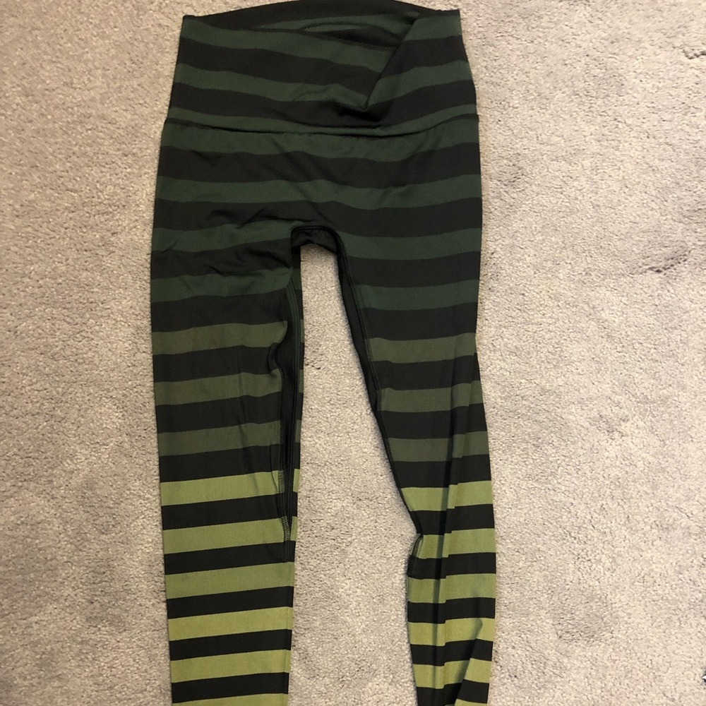 K-Deer Green Striped Leggings Ankle Length